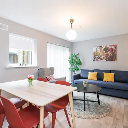 Brand New 2 Complex In Apartment