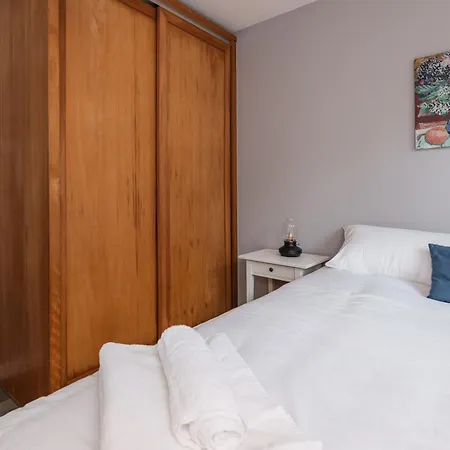 Brand New 2 Complex In Appartement