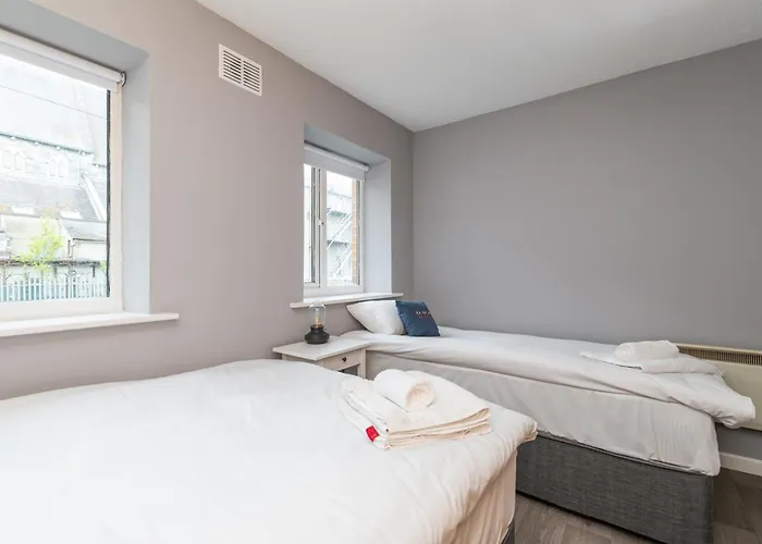 Brand New 2 Complex In 公寓