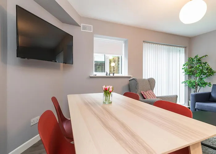 Brand New 2 Complex In